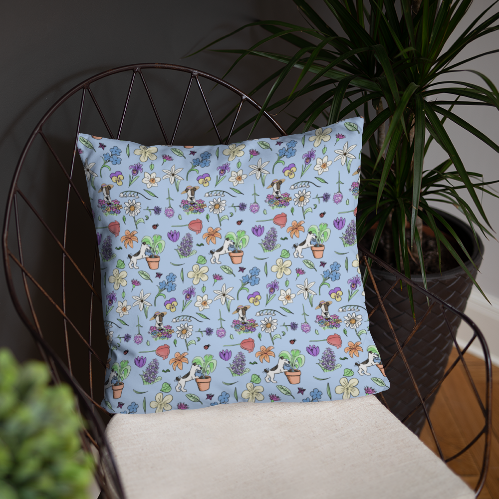 Au Jardin - PillowAdd some color to your patio or cozy spot with some pretty pillows! With new flowery designs of Rita and her favorite picks from her garden.
Hidden zipper
Machine-wcosmicindCosmic Industries