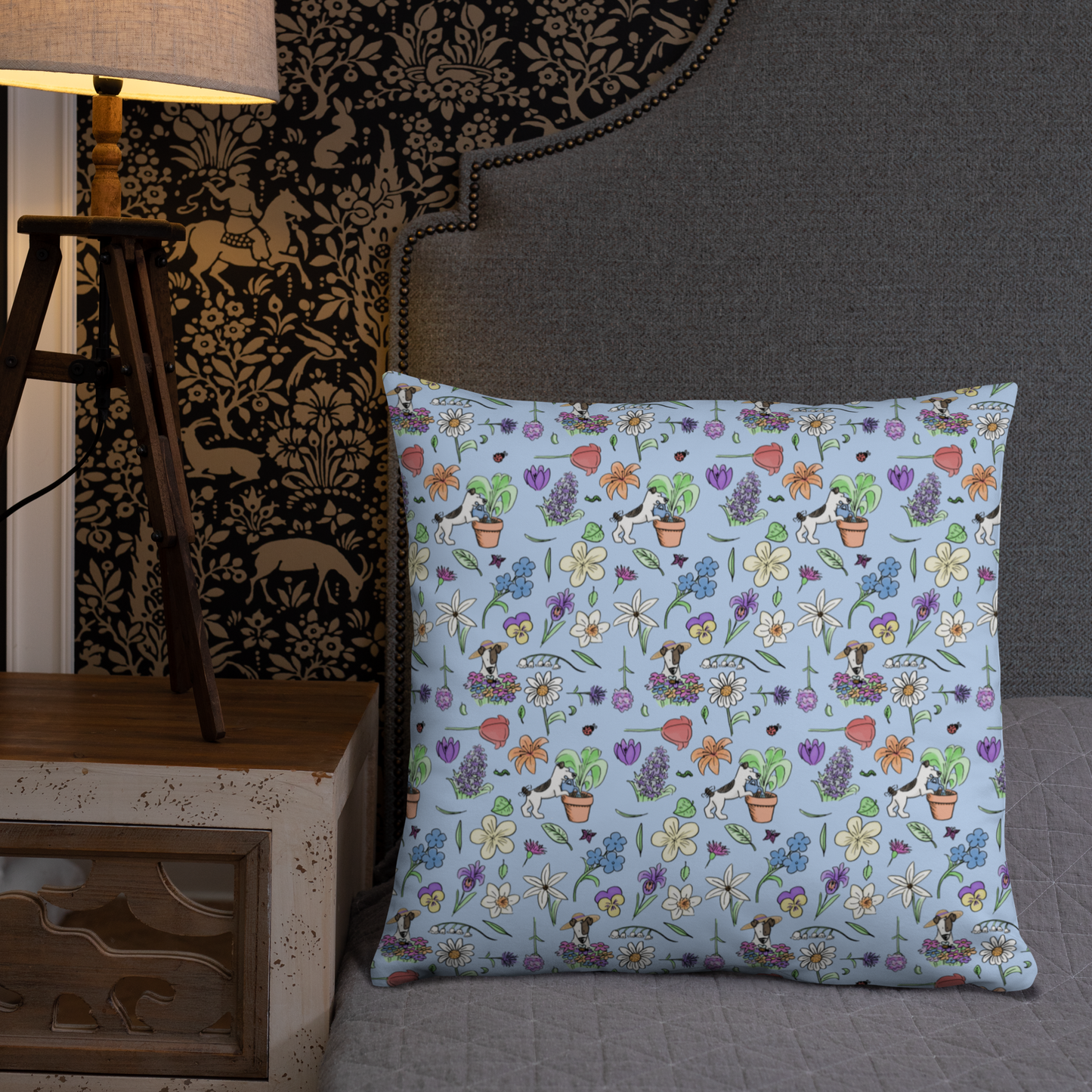 Au Jardin - PillowAdd some color to your patio or cozy spot with some pretty pillows! With new flowery designs of Rita and her favorite picks from her garden.
Hidden zipper
Machine-wcosmicindCosmic Industries
